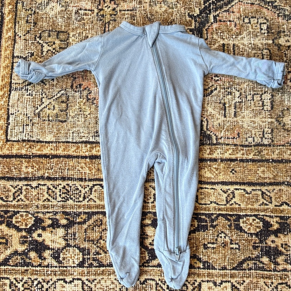 Kyte baby slate Footed Zipper One-Piece Sleeper (premie)